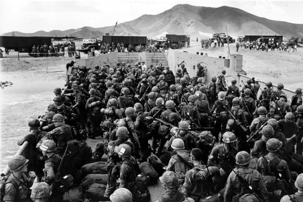 WWII U.S. MARINES QUI NHON