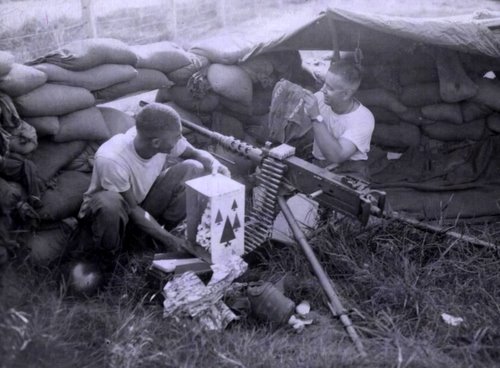 christmas_opening-presents-1