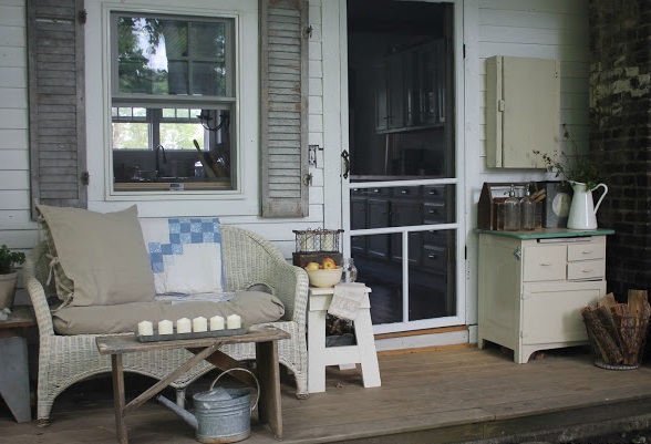Farmhouse-Porch