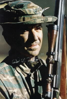 carlos-hathcock-marine-sniper-21129964