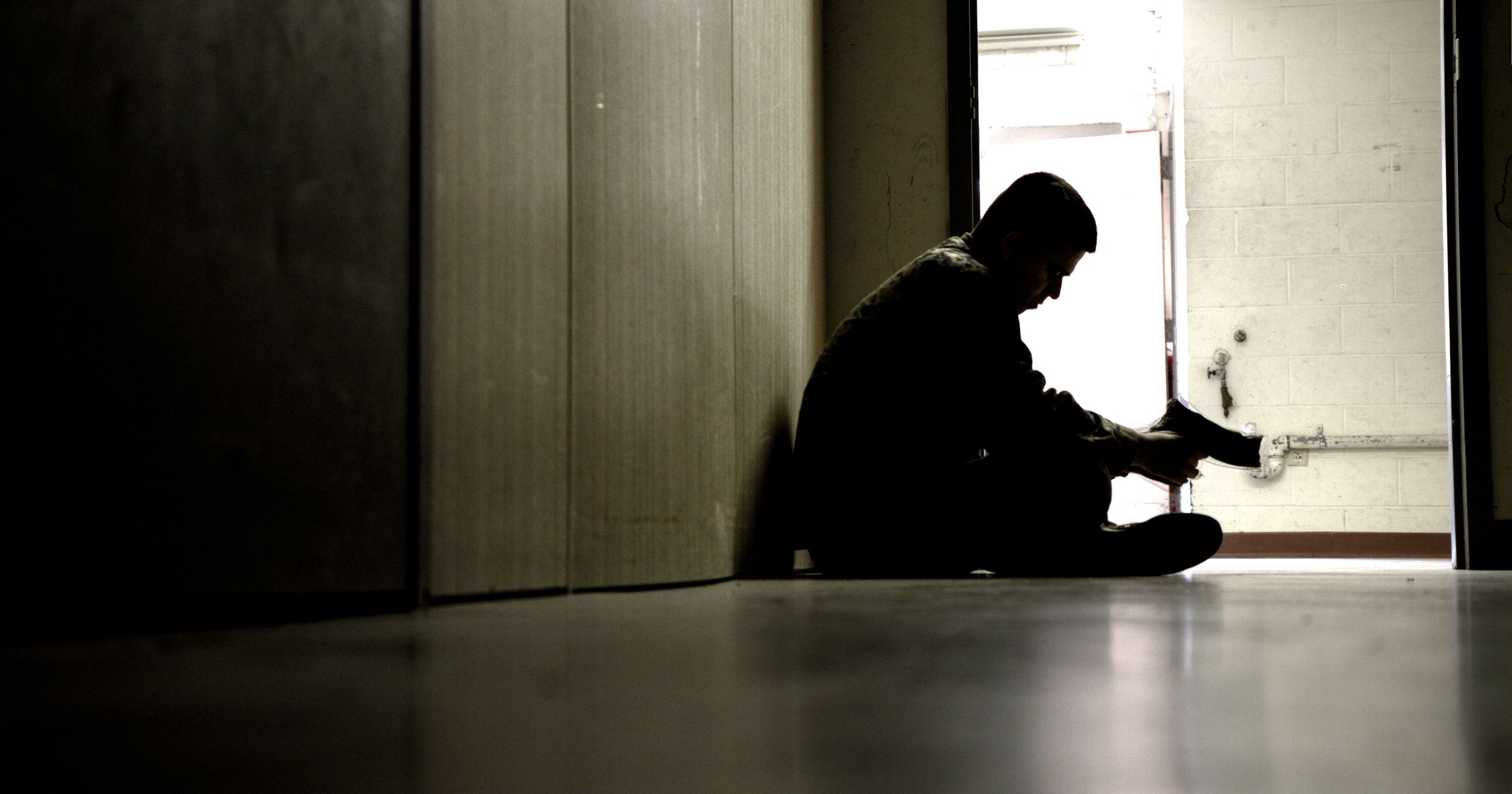 635859576225585322-suicide